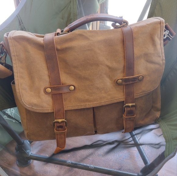 newhey Other - Newhey Vintage Brown Canvas Messenger Bag